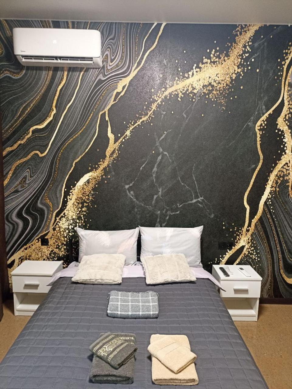 Academic St. Apartment Charkiv Esterno foto